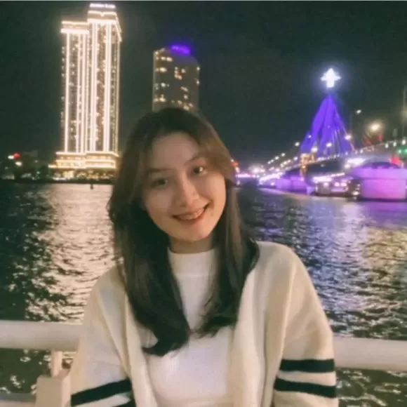 Chị Huỳnh Phượng